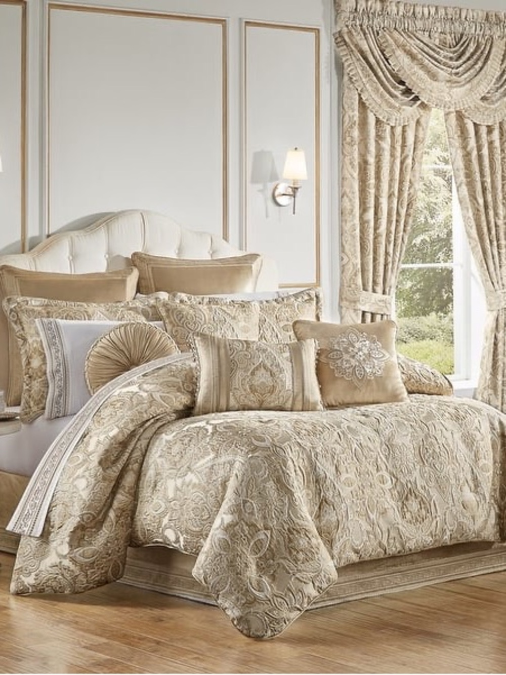 J. Queen New York Sandstone Comforter Set sz Queen NWT